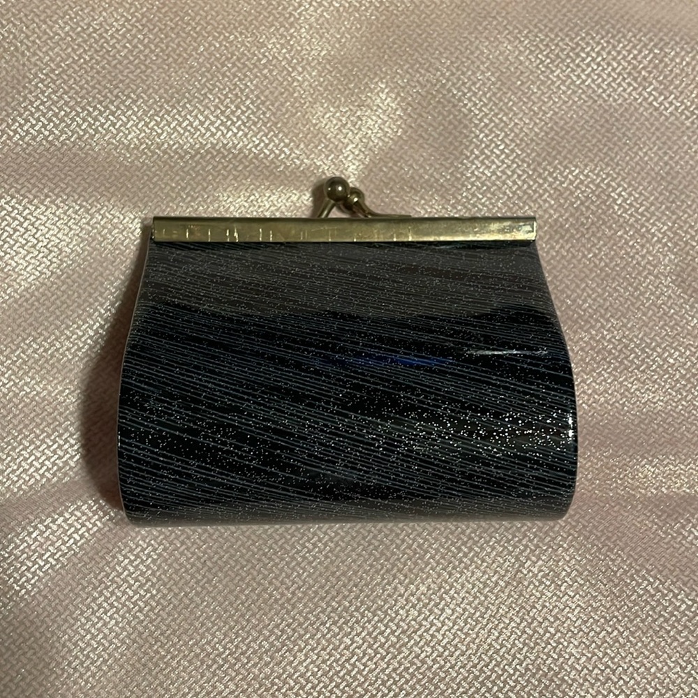 Vintage Coin Purse- glittery black w/brass colored kiss closure